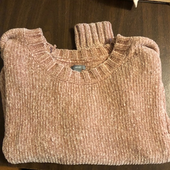 Cozy sweaters bundle - size small! - Picture 4 of 7